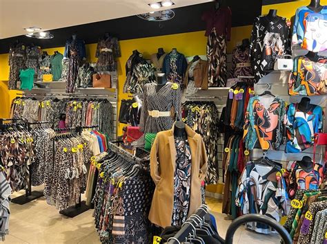LA BOUTIQUE .